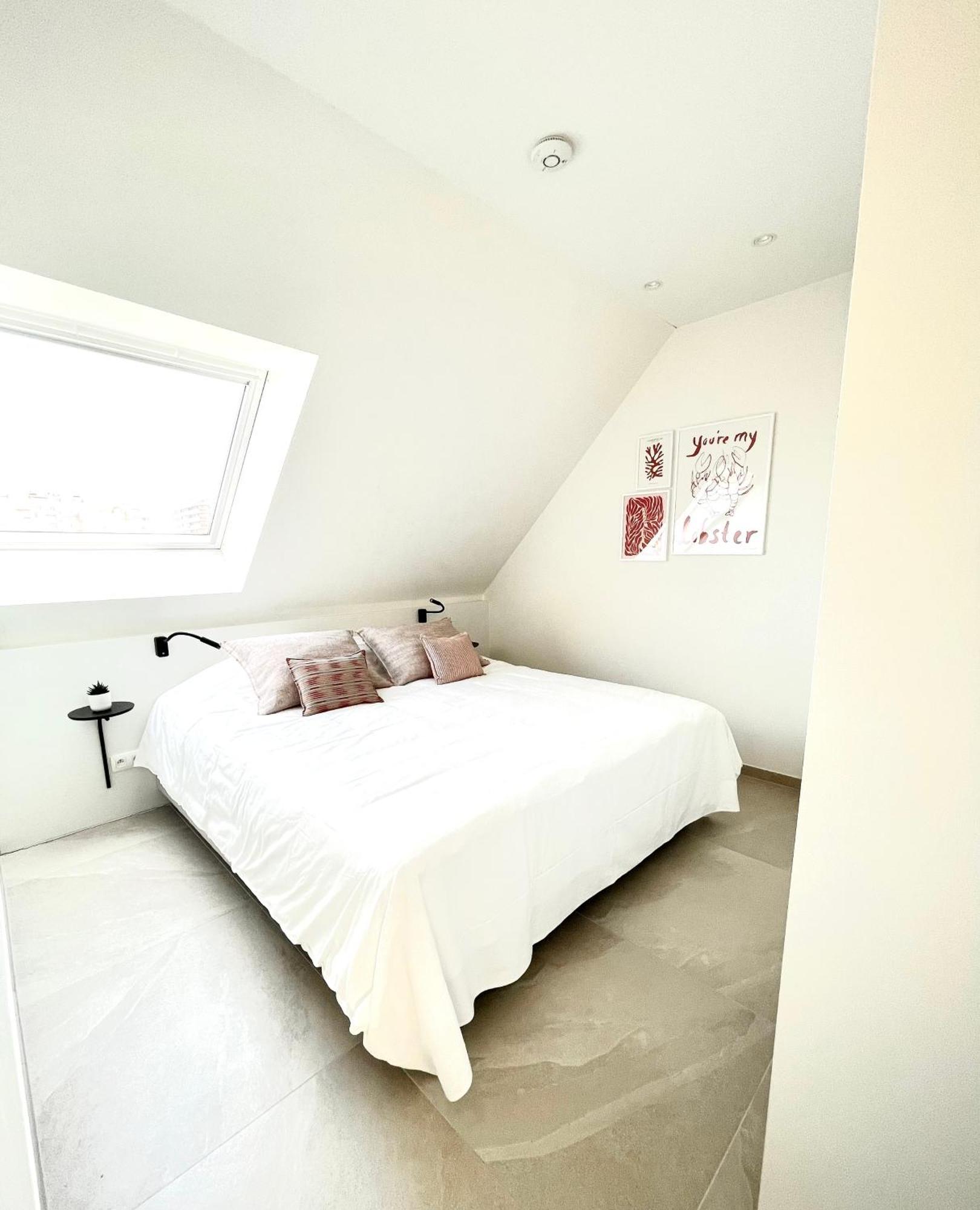 Molo Roof - Stylish Penthouse With Marina View Blankenberge Within Walking Distance From The Sea - 15 Km From Bruges Apartment Luaran gambar